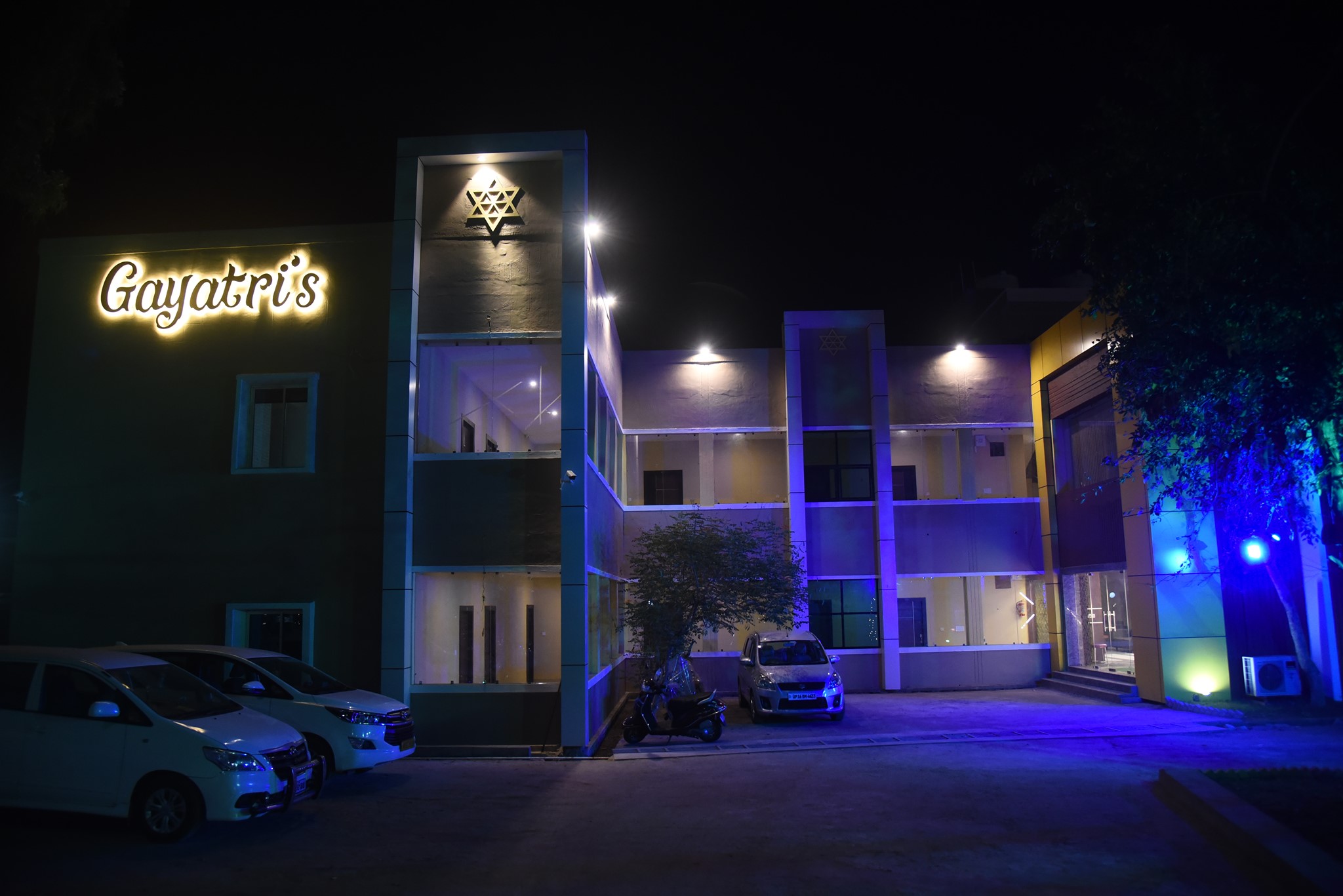 Gayatris Hotel